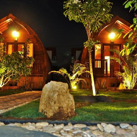 Setilas Bungalows Batununggul Dış mekan fotoğraf