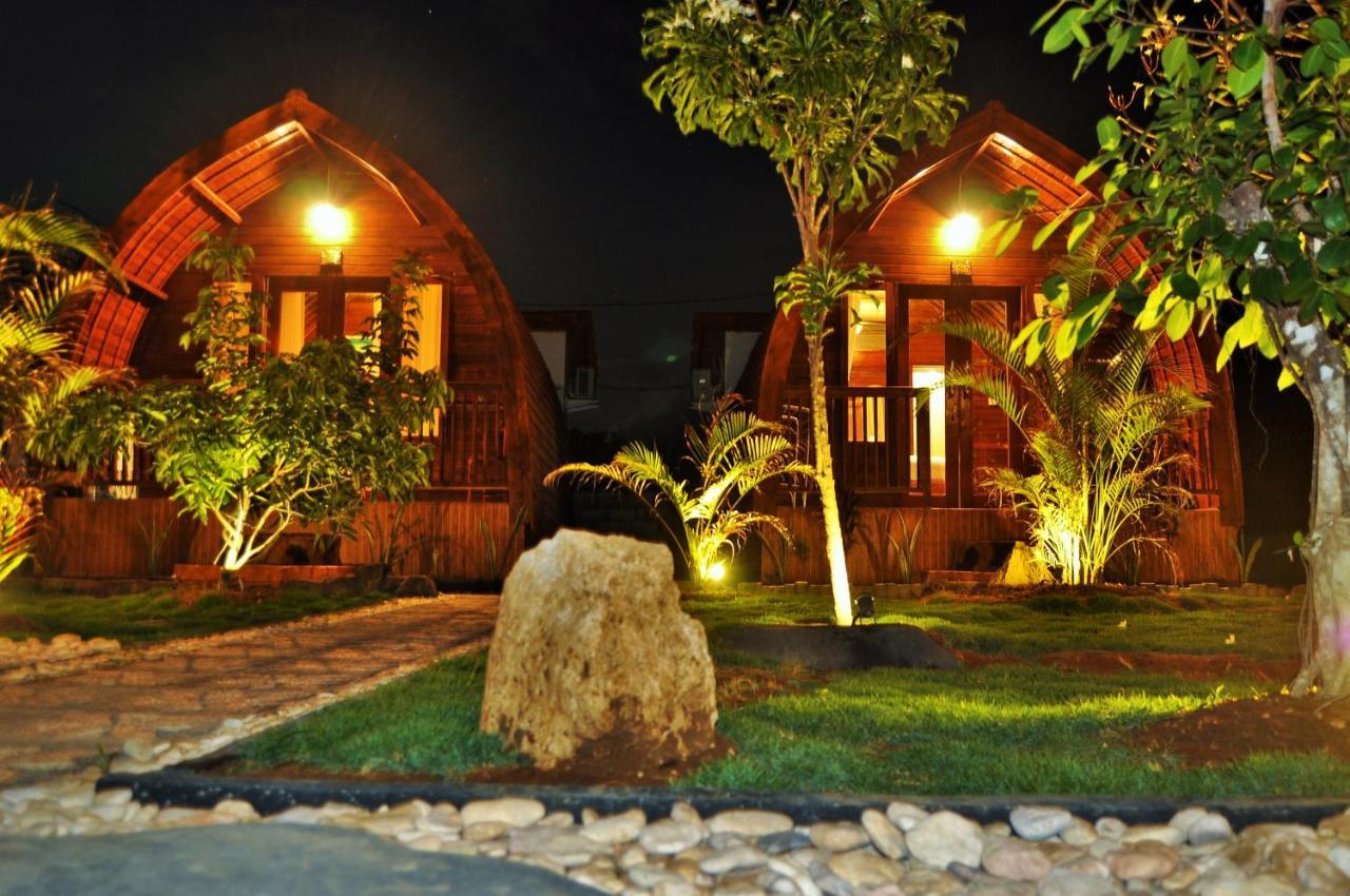 Setilas Bungalows Batununggul Dış mekan fotoğraf