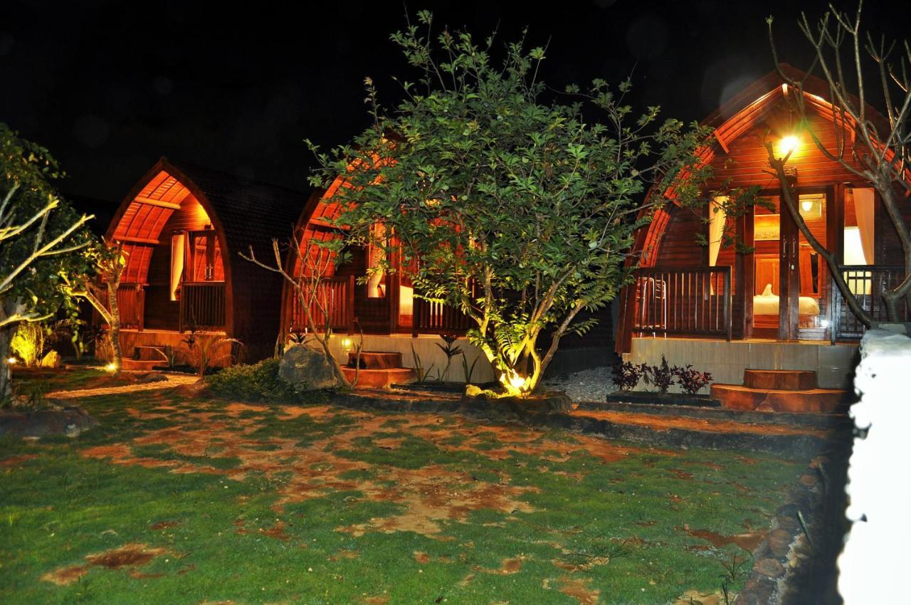Setilas Bungalows Batununggul Dış mekan fotoğraf