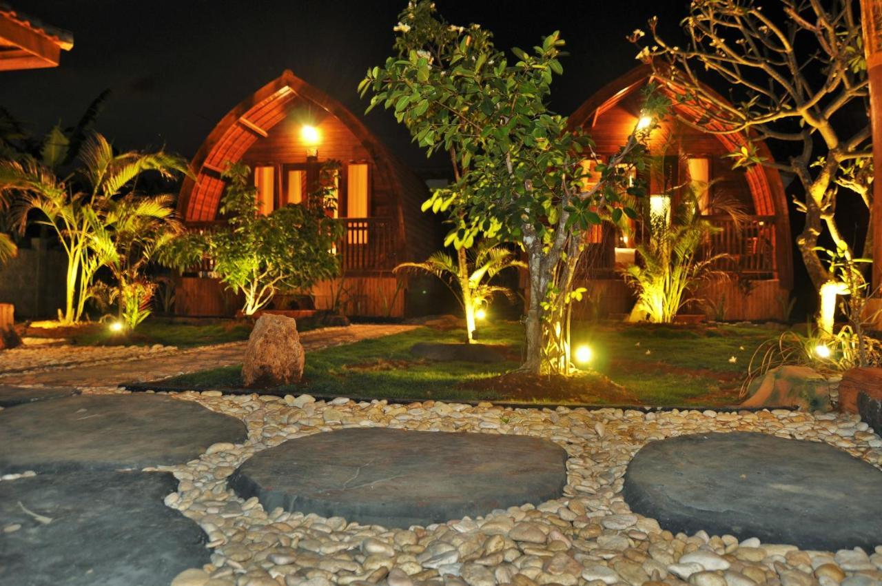 Setilas Bungalows Batununggul Dış mekan fotoğraf