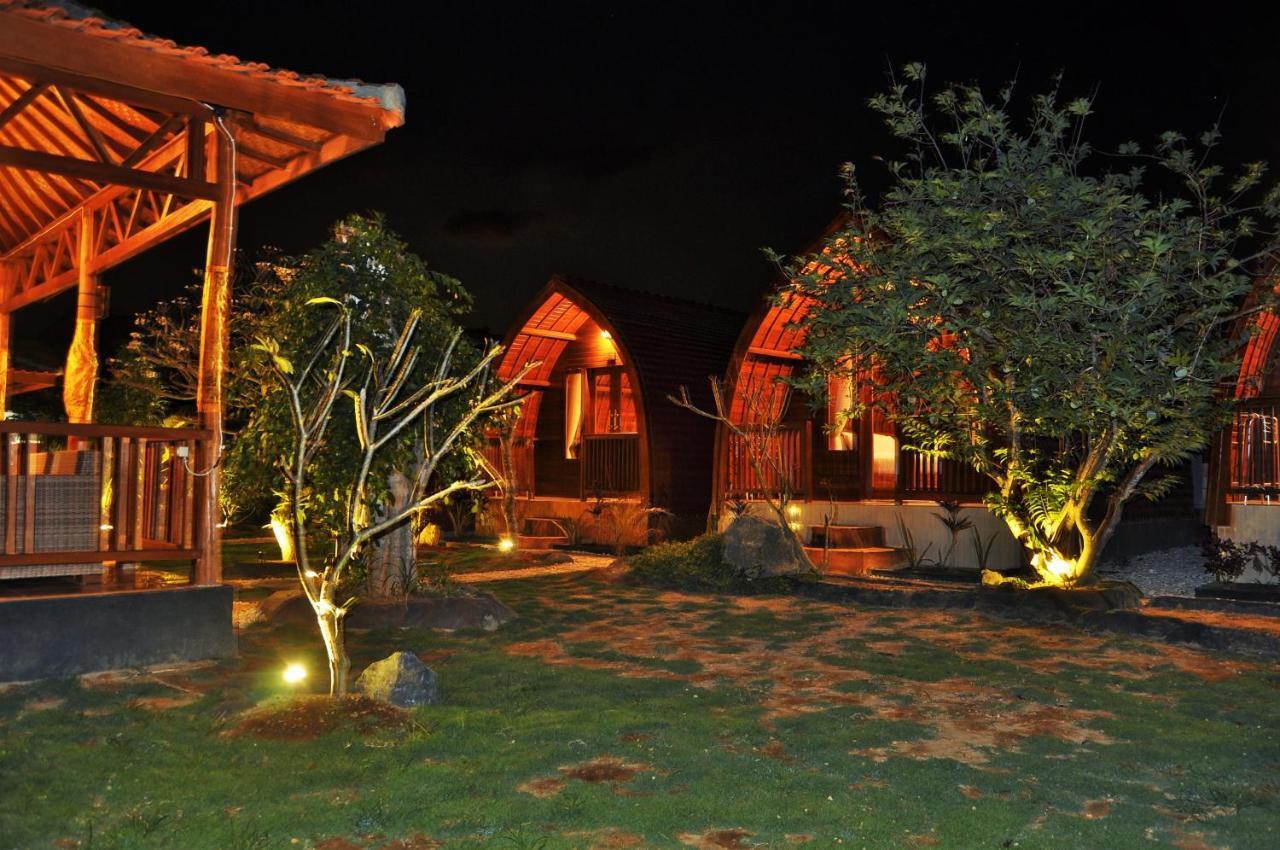 Setilas Bungalows Batununggul Dış mekan fotoğraf