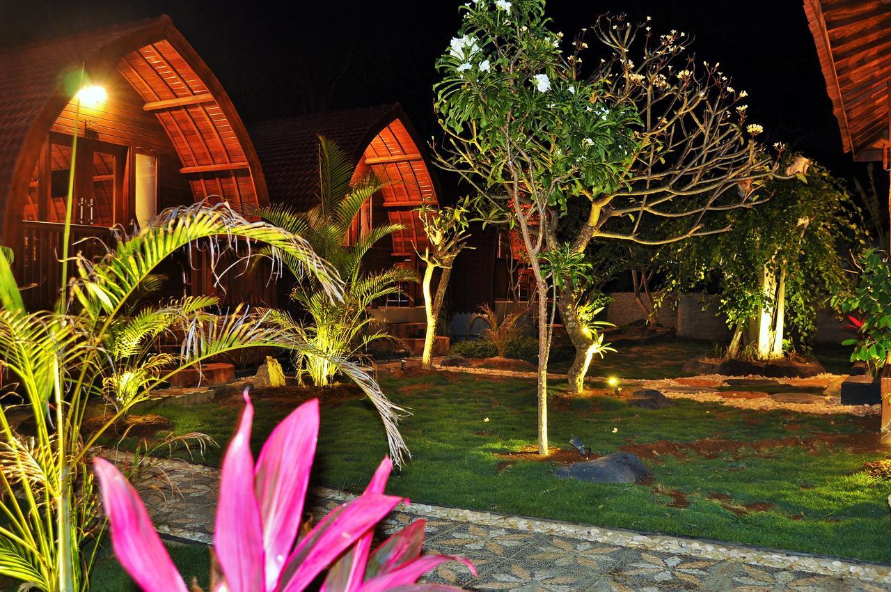 Setilas Bungalows Batununggul Dış mekan fotoğraf